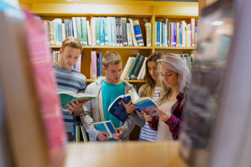 Les adolescents et l'Histoire